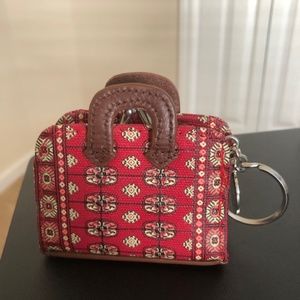 Disney: Mary Poppins Broadway carpet bag coin key~